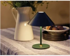 Daells Bolighus Bordlampe Hygge grøn H. 25 cm Grøn, Sort