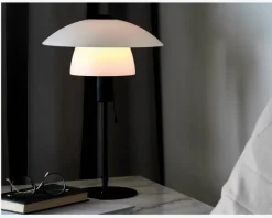 Clearance Daells Bolighus Bordlampe Verona Opal Hvid