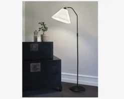 Outlet Daells Bolighus Gulvlampe Berlin H.110 cm Sort, Hvid