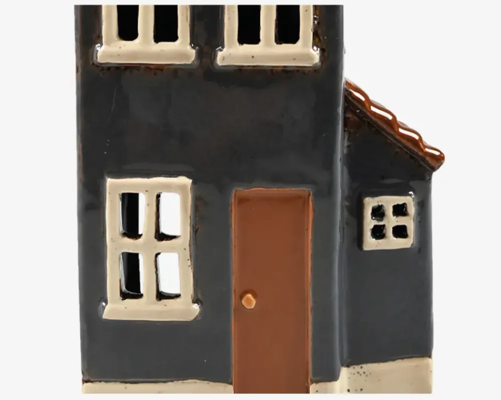 Hot Daells Bolighus Keramikhus til lys blå H.24 cm