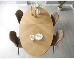 Outlet Daells Bolighus Ovalt spisebord i eg finer