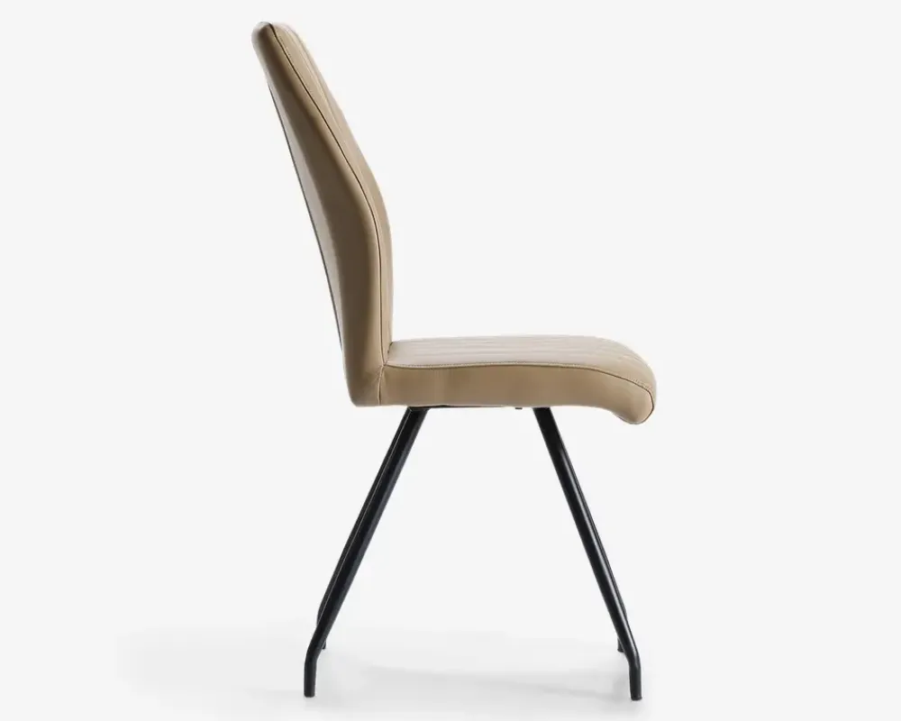 New Daells Bolighus Spisebordsstol i beige kunstlæder