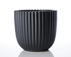 Online Daells Bolighus Urtepotteskjuler Nobel mat sort 17x18 cm