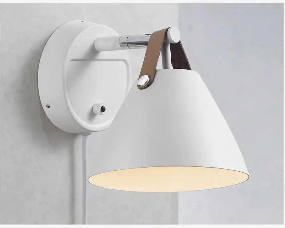 New Daells Bolighus Væglampe Strap Ø.16,5 cm